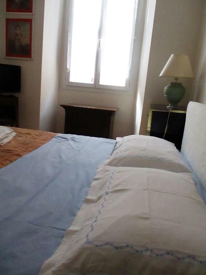 La Cerisaie - Rue Massena * Nizza